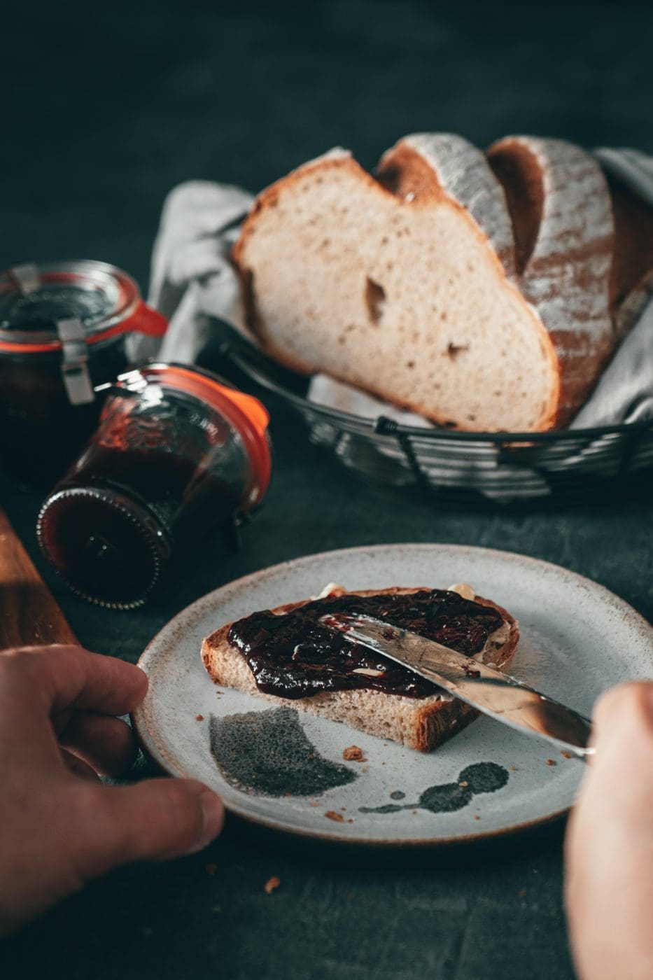 Zwetschgenmus von Oma Lore - Ihr Geheimrezept 10 Rezept für das weltbeste Zwetschgenmus nach Oma Lores Geheimrezept. Alleine der Duft wird euch schon begeistern und dann heißt es nur noch Genießen!