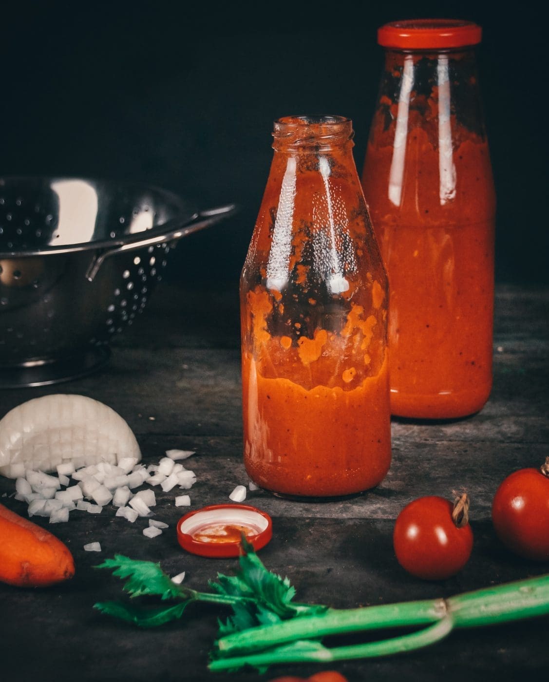 Passata di pomodoro - Die ultimative Tomatensauce auf Vorrat! 3 Passata auf Vorrat, dieser Tomatensauce ist der perfekte Alleskönner. Pizza, Pasta & Co. sind so flott gemacht.