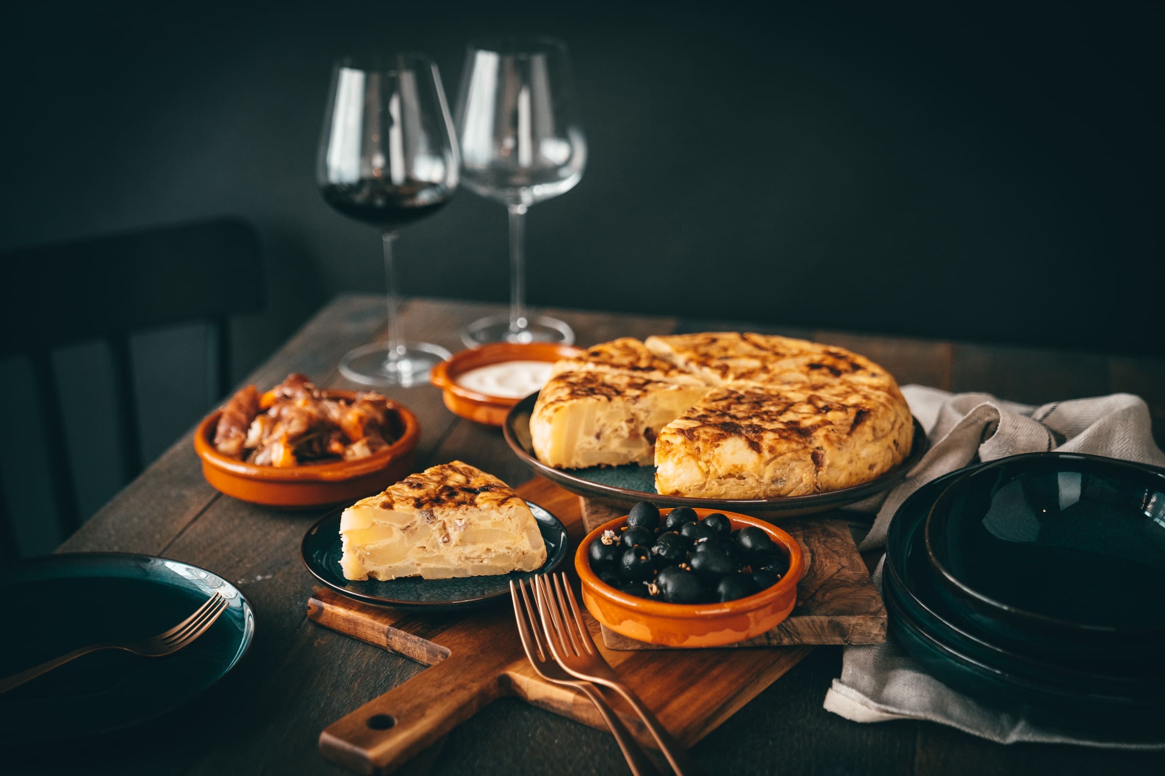 Spanische Tortilla mit Serrano-Schinken