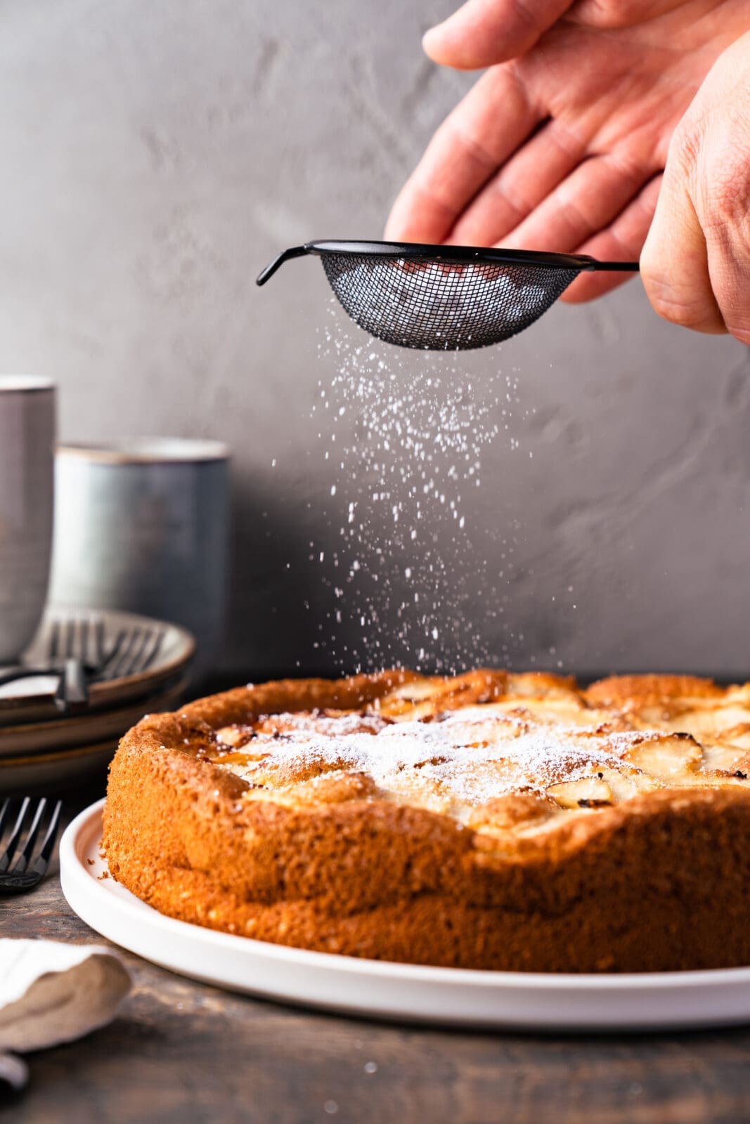 Unser luftiger Apfelkuchen - viel Geschmack, wenig Zucker 2 Unser Apfelkuchen kommt mit wenig Zucker aus und bleibt trotzdem herrlich saftig. Einfaches Rezept für die ganze Familie.