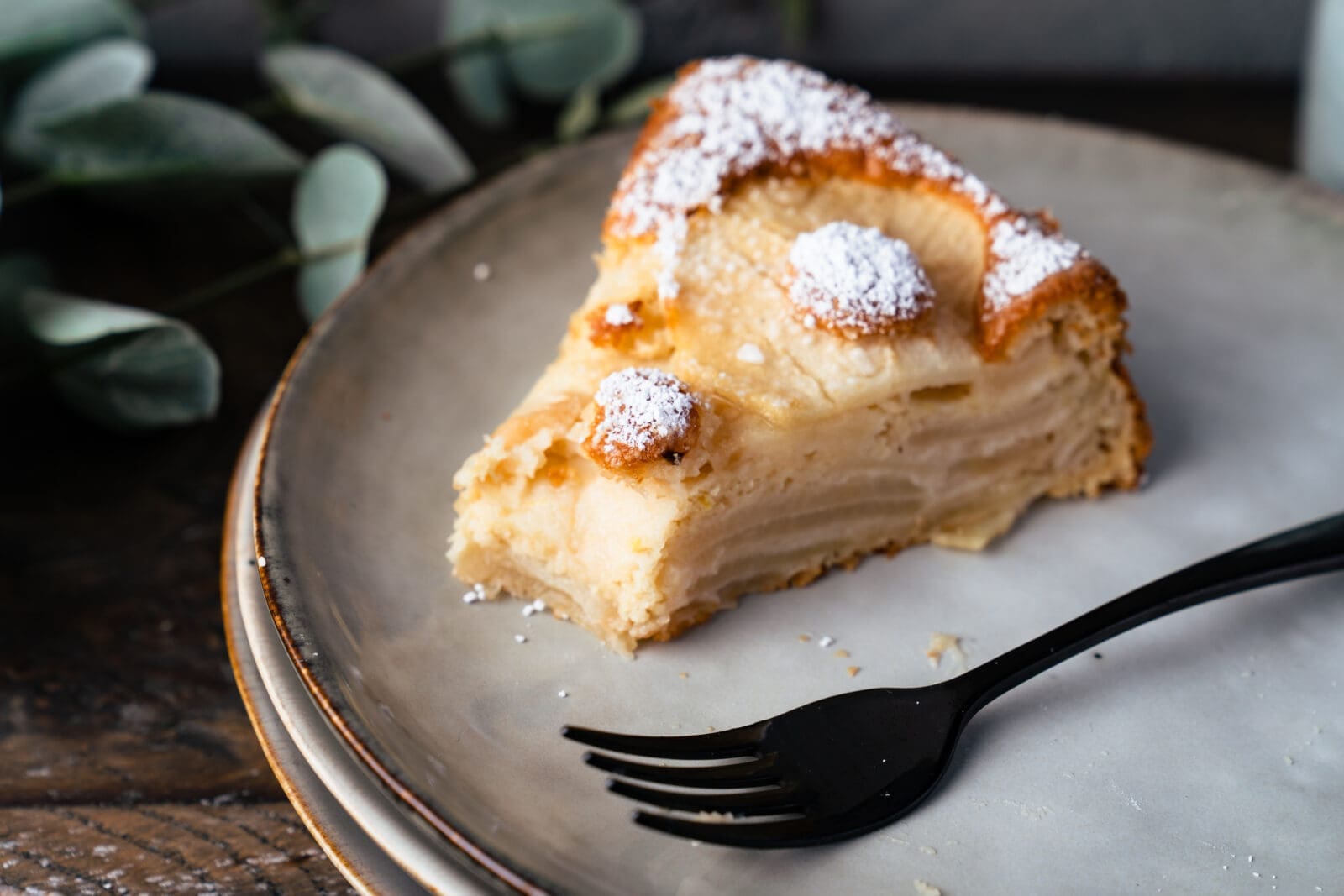 Unser luftiger Apfelkuchen - viel Geschmack, wenig Zucker 9 Unser Apfelkuchen kommt mit wenig Zucker aus und bleibt trotzdem herrlich saftig. Einfaches Rezept für die ganze Familie.