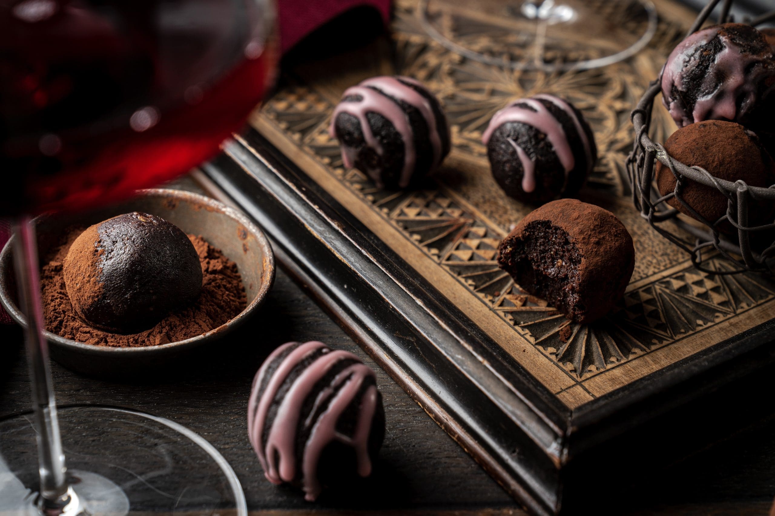 Schoko-Rotweinkugeln | Ein süßes und einfaches Geschenk für Weinliebhaber