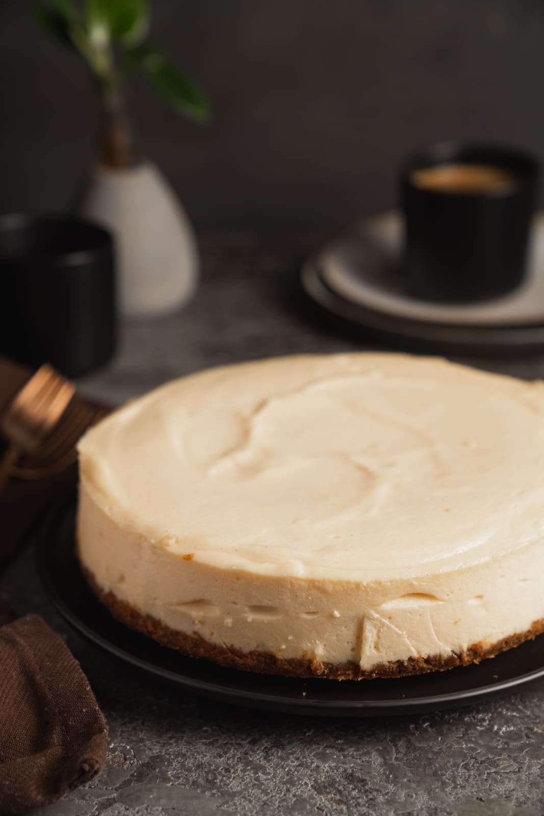 Original New York Cheesecake Rezept mit Keksboden und glatter Oberfläche