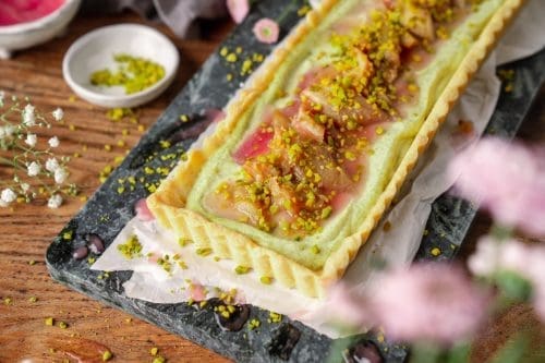 Pistazien-Tarte mit Rhabarber | Unser Frühlingskuchen mit Vermouth 9 Pistazientarte rhabarber 14 | Rhabarber trifft Vermouth: unsere cremige Pistazien-Frühlingstarte