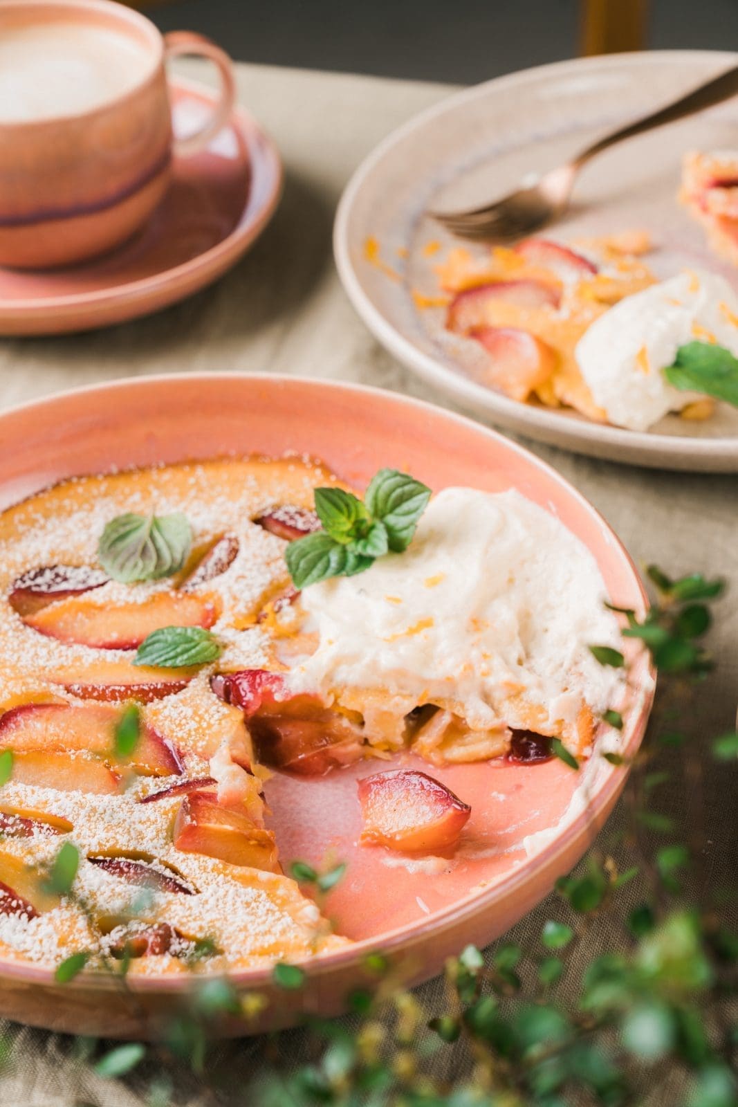 Pflaumen Clafoutis | Spätsommer auf dem Tisch 6 Rezept für eine schnell zubereitete Pflaumen Clafoutis. Bringt den Spätsommer auf den Tisch! Absolut gelingsicher und auch für Anfänger geeignet.