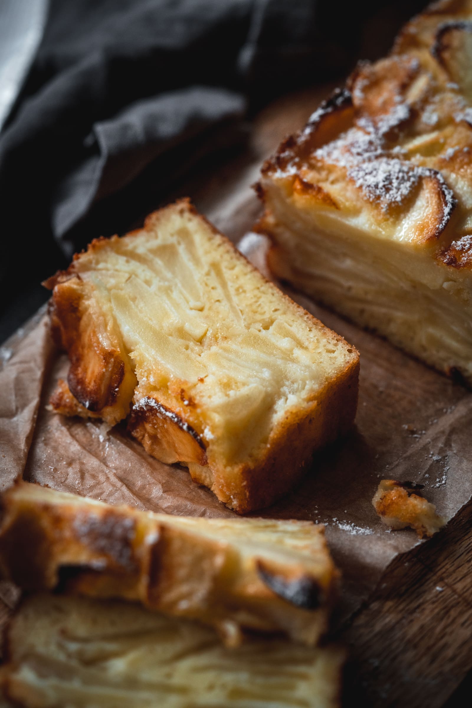 Rezept für Eierkuchen mit Äpfeln. Super schnell vorbereitet, in 35 Minuten gebacken. Perfekt für einfach Zwischendurch. Kalt oder Warm genießen.