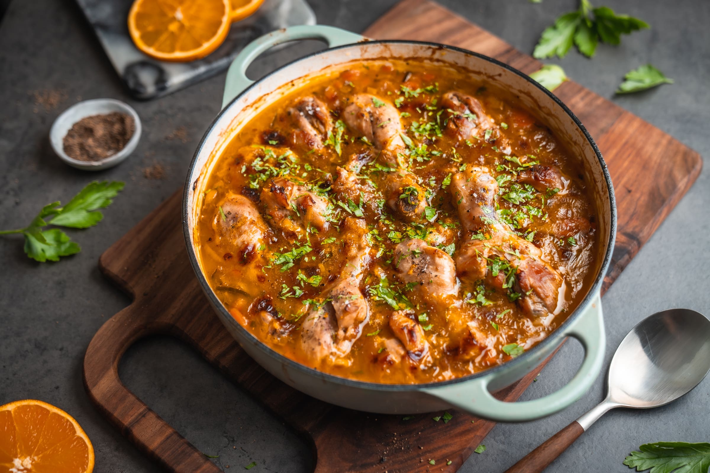 Orangenhähnchen | Ein sommerliches Schmorgericht 1 Orangenhähnchen | Ein sommerliches Schmorgericht