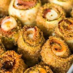 Zucchiniröllchen mit Schinken & Käse. Als Partysnack oder mit Tomatensauce eine leckere Vorspeise.