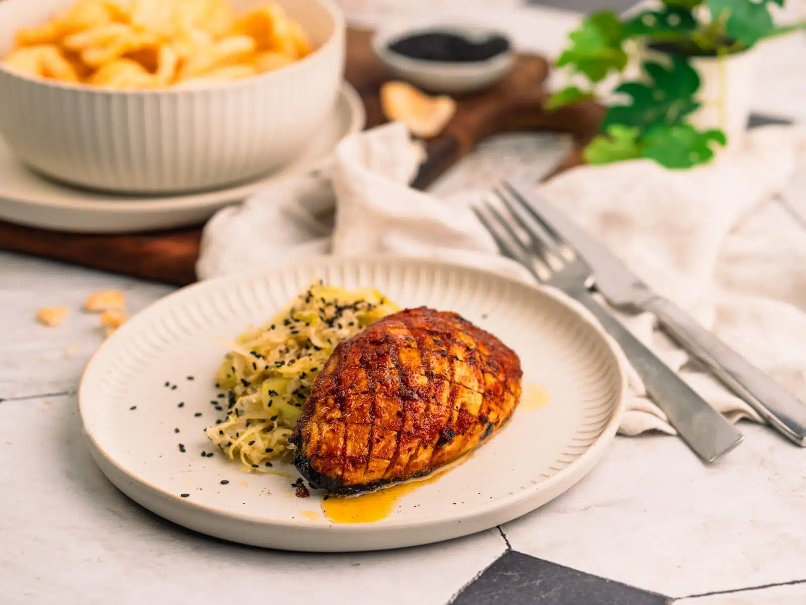 Rezept für veganes Sellerie-Steak. Inspiriert durch saftige Entenbrust vom Grill. Eine leckere Alternative.