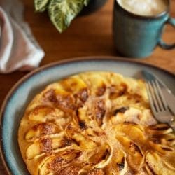 Oma Lores Apfelpfannkuchen | Mein gelungenes Experiment 7 Rezept für Oma Lores Apfelpfannkuchen. Der beste Pfannkuchen ist immer der von Omas, oder?! Schnell gemacht und immer sooo lecker.