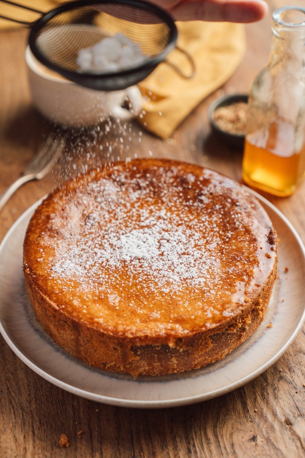 Rezept für eine Pistazien-Mandeltarte mit Orangensirup. Eine orientalisch angehauchte Mandeltarte, die perfekt auch als Dessert nach einem leckeren Essen geht.