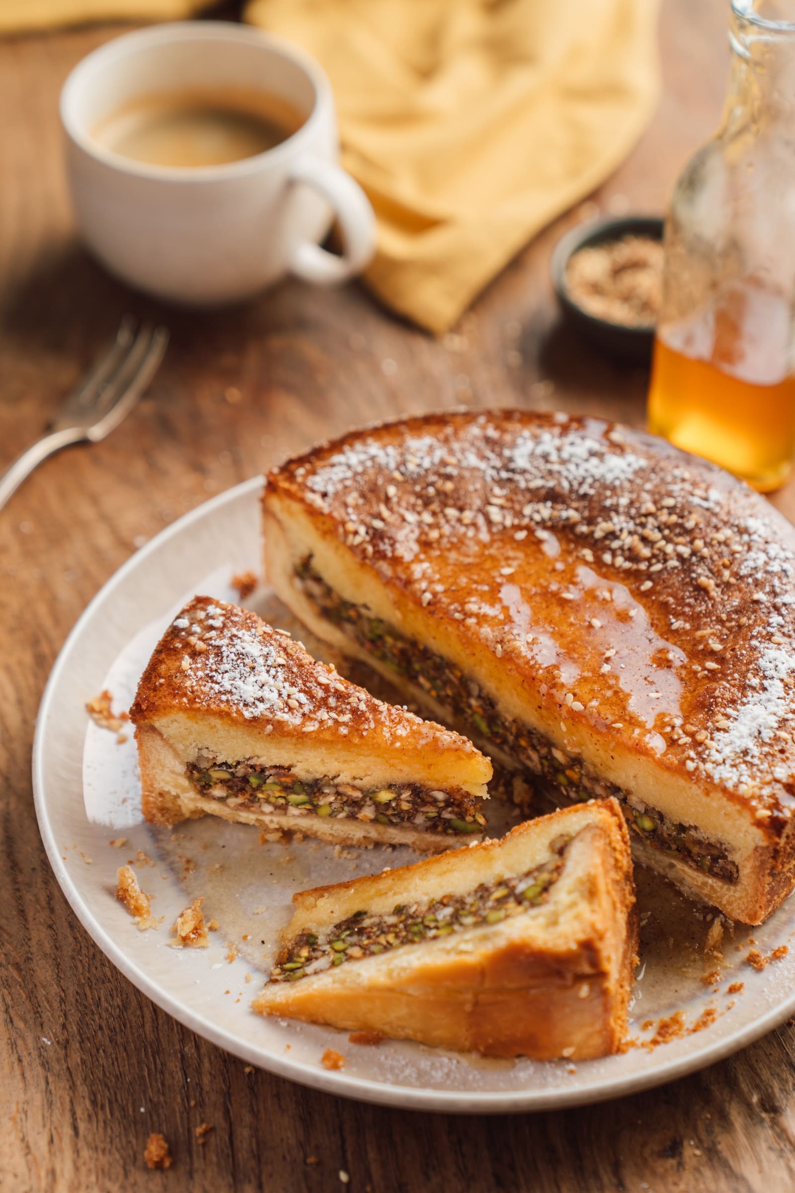 Pistazien-Mandeltarte mit Orangensirup