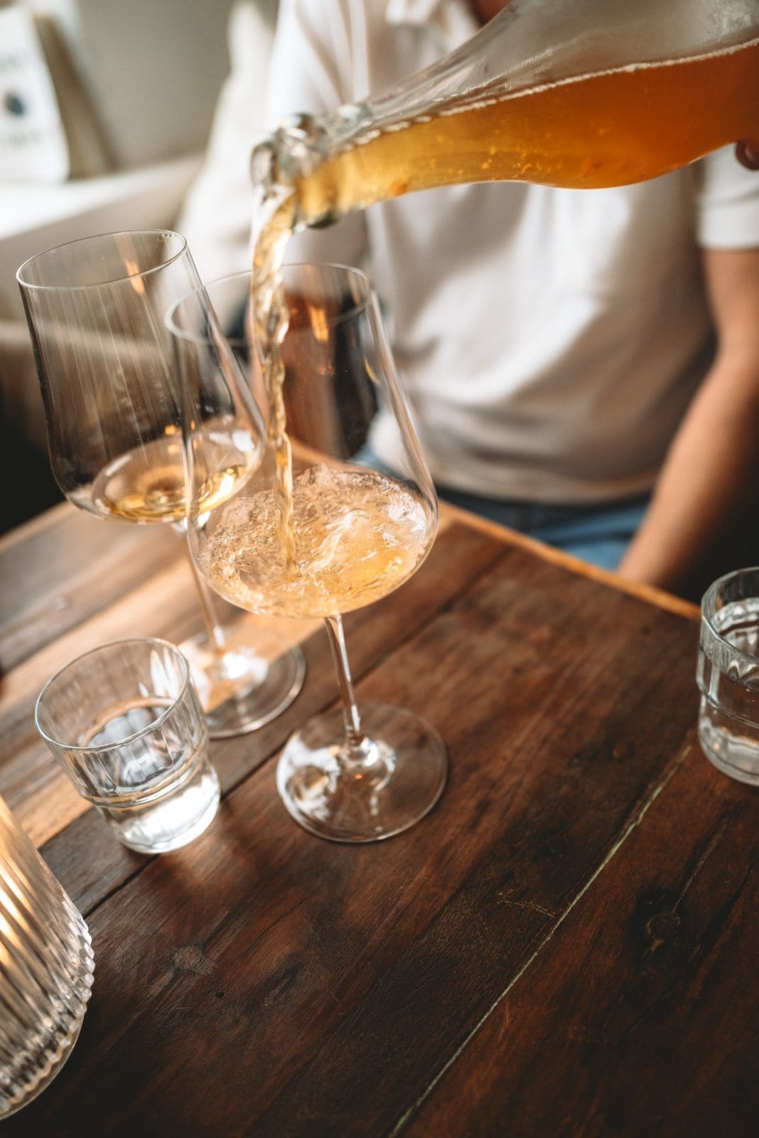 Die Jungs unterwegs in Skagen: Dänemarks Norden kulinarisch erleben! 10 Skagen 239 | Unsere letzte Reise mit VisitDenmark führte uns in die malerische Region Skagen in Dänemark, wo wir gemeinsam mit Andrea von Zimtkeks und Apfeltarte und Simone von S-Küche die lokale Küche, atemberaubende Natur und die herzliche Gastfreundschaft erleben durften. Getragen von der Sehnsucht nach neuen kulinarischen Entdeckungen, begann unser Abenteuer.