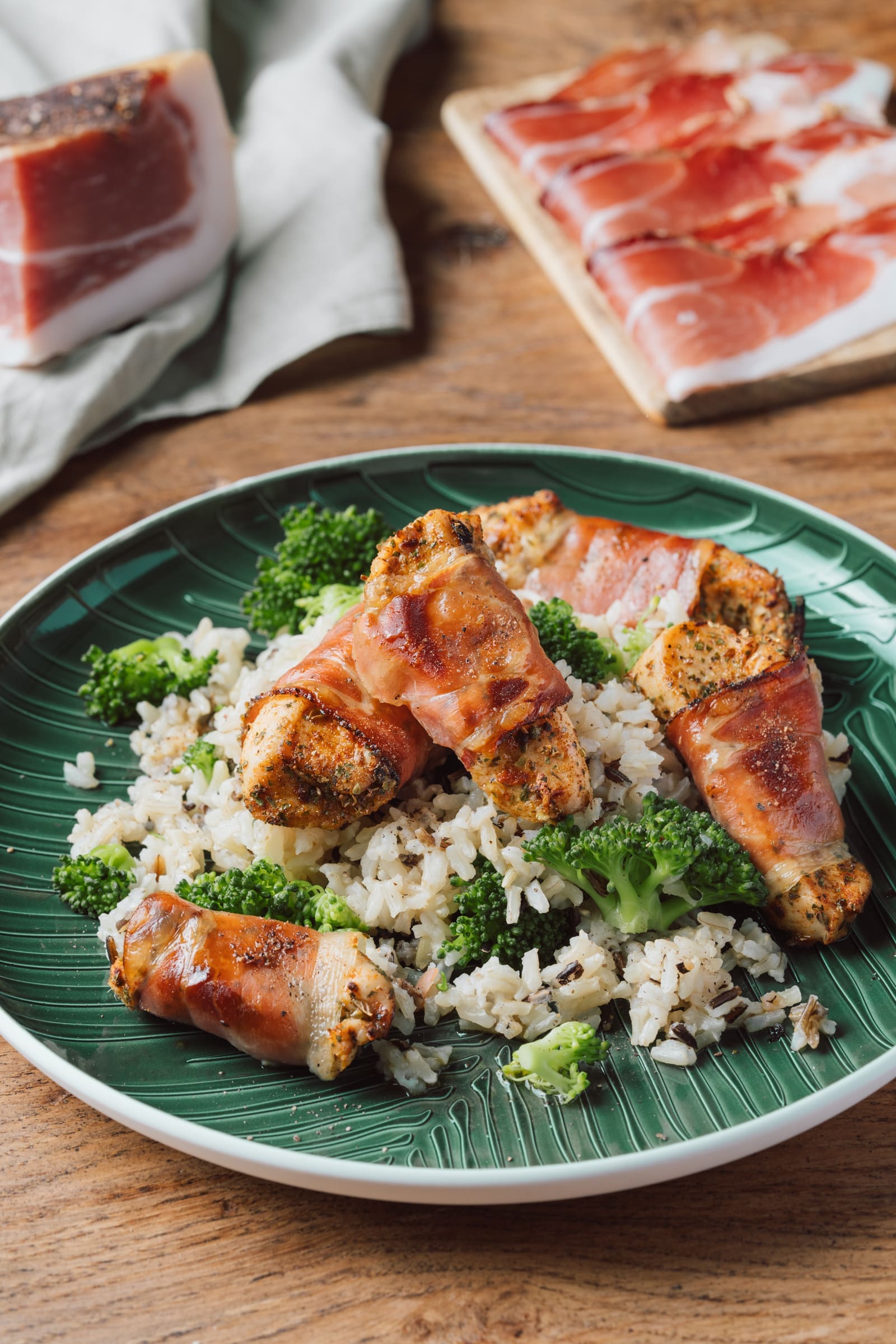 Hähnchen-Bites mit Südtiroler Speck g.g.A. 10 Hähnchen-Bites mit Südtiroler Speck g.g.A.