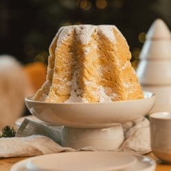 Pandoro 8 Rezept für Pandoro. Ein klassisches italienisches Weihnachtsgebäck. Für uns das ganz Jahr über ein Highlight!