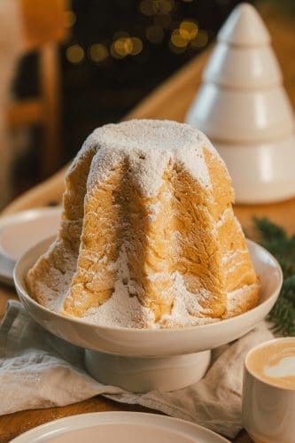 Pandoro 3 Rezept für Pandoro. Ein klassisches italienisches Weihnachtsgebäck. Für uns das ganz Jahr über ein Highlight!