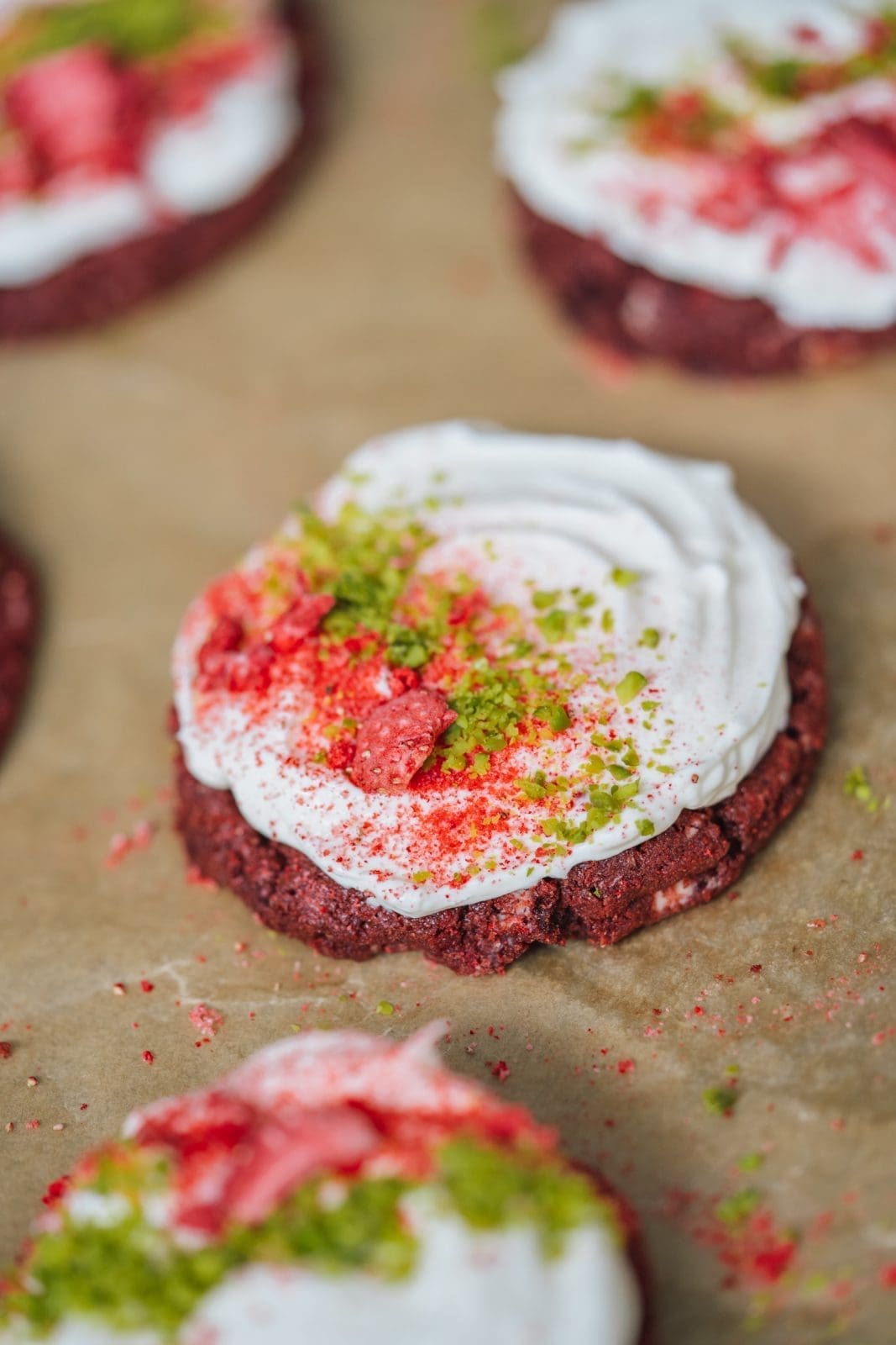 Red Velvet Cookies - auch zum Valentinstag 2 Rezept für leckere Red Velvet Cookies. Nicht nur zum Valentinstag sind unsere fixen Cookies eine gute Wahl.