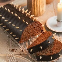 Oma Lores Rehrücken-Kuchen | saftig und lecker 12 Rezept für Oma Lores Rehrücken-Kuchen. Einfach und schnell zubereitet. Ein traditioneller, so leckerer und super saftiger Kuchenklassiker.