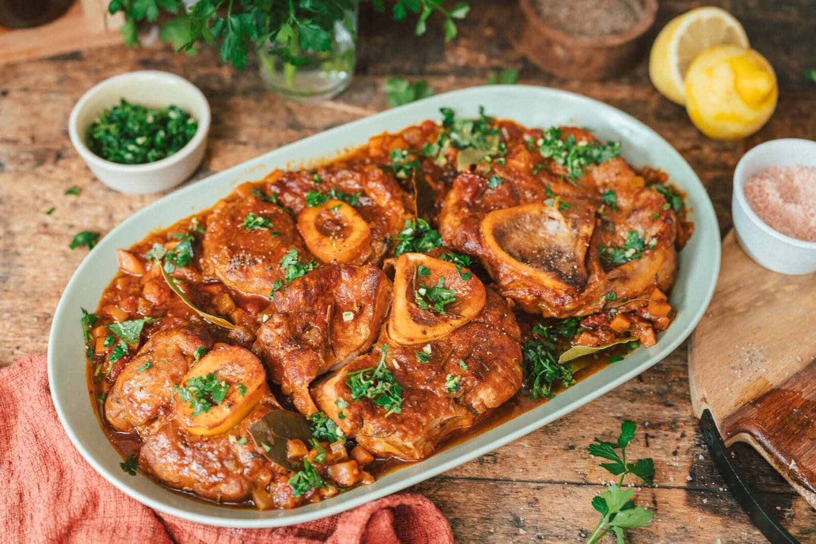 Ossobuco alla Milanese | Unser Hauptgang fürs Weihnachtsmenü 9 Rezept für Ossobuco alla Milanese. Unser festlicher Weihnachts-Hauptgang in diesem Jahr. Ein Schmorgericht, wie wir es mögen. Italien pur!