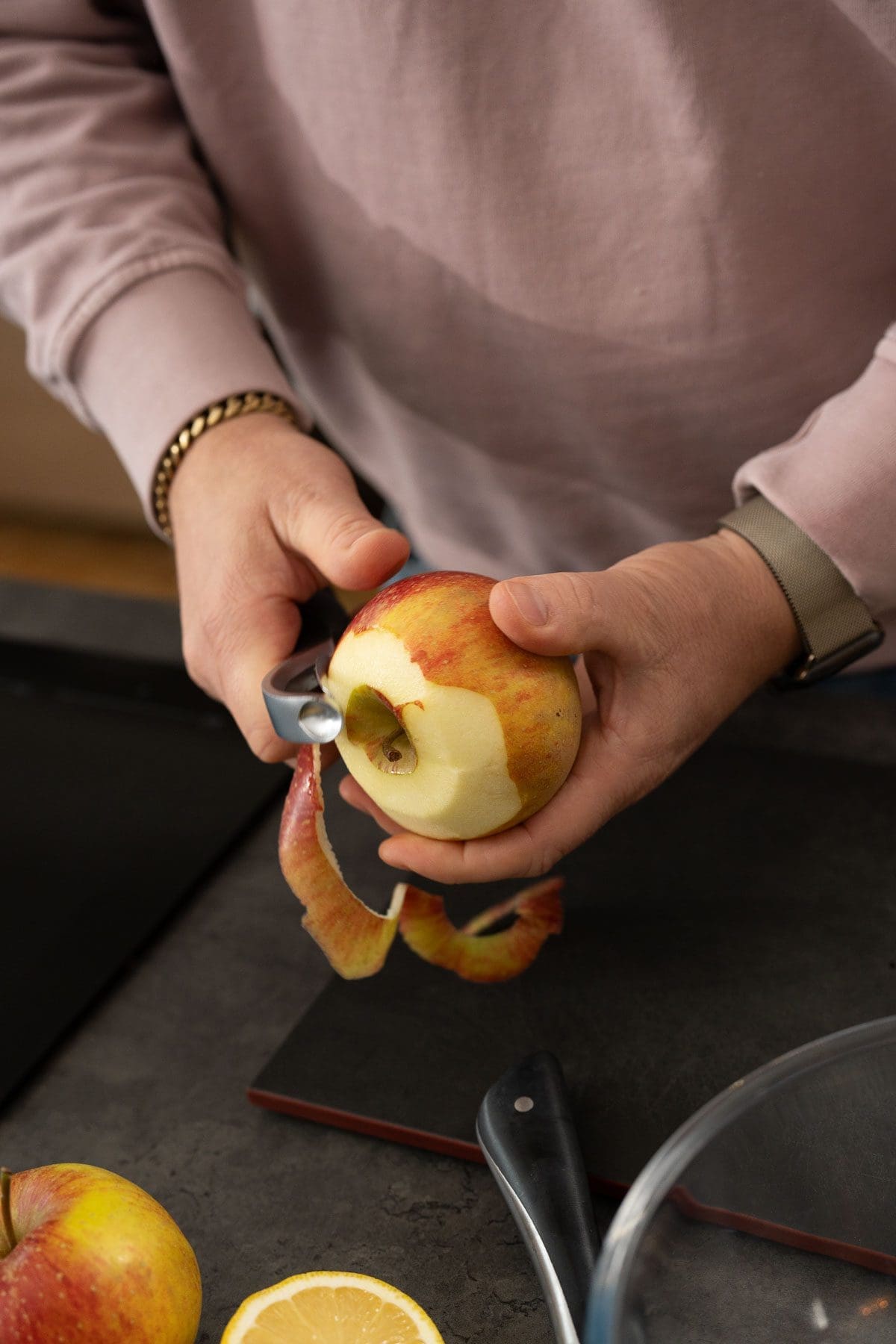 Berliner oder Krapfen aus der Heißluftfritteuse 9 Rezept für Berliner (Krapfen) aus der Heißluftfritteuse. Die fettarme Variante haben wir ausprobiert und gleichzeitig die Apfelfüllung zubereitet.