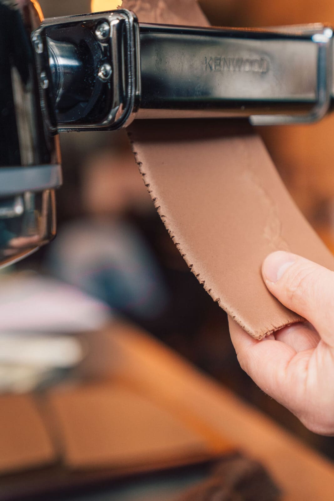 Original italienische Cannoli mit Ricotta-Amicelli-Füllung – knusprig, cremig & einfach selbst gemacht 4 Knusprig, cremig, himmlisch! Unsere Cannoli mit Ricotta und Ritter Sport Amicelli holen dir echtes Italien-Feeling in die Küche. Jetzt nachmachen!