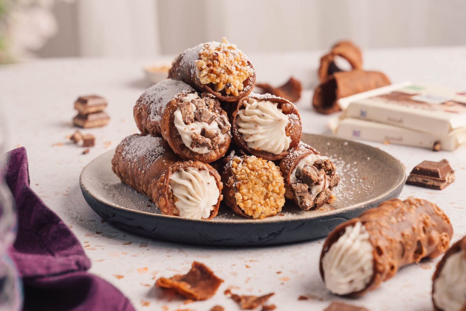 Original italienische Cannoli mit Ricotta-Amicelli-Füllung – knusprig, cremig & einfach selbst gemacht 20 Knusprig, cremig, himmlisch! Unsere Cannoli mit Ricotta und Ritter Sport Amicelli holen dir echtes Italien-Feeling in die Küche. Jetzt nachmachen!