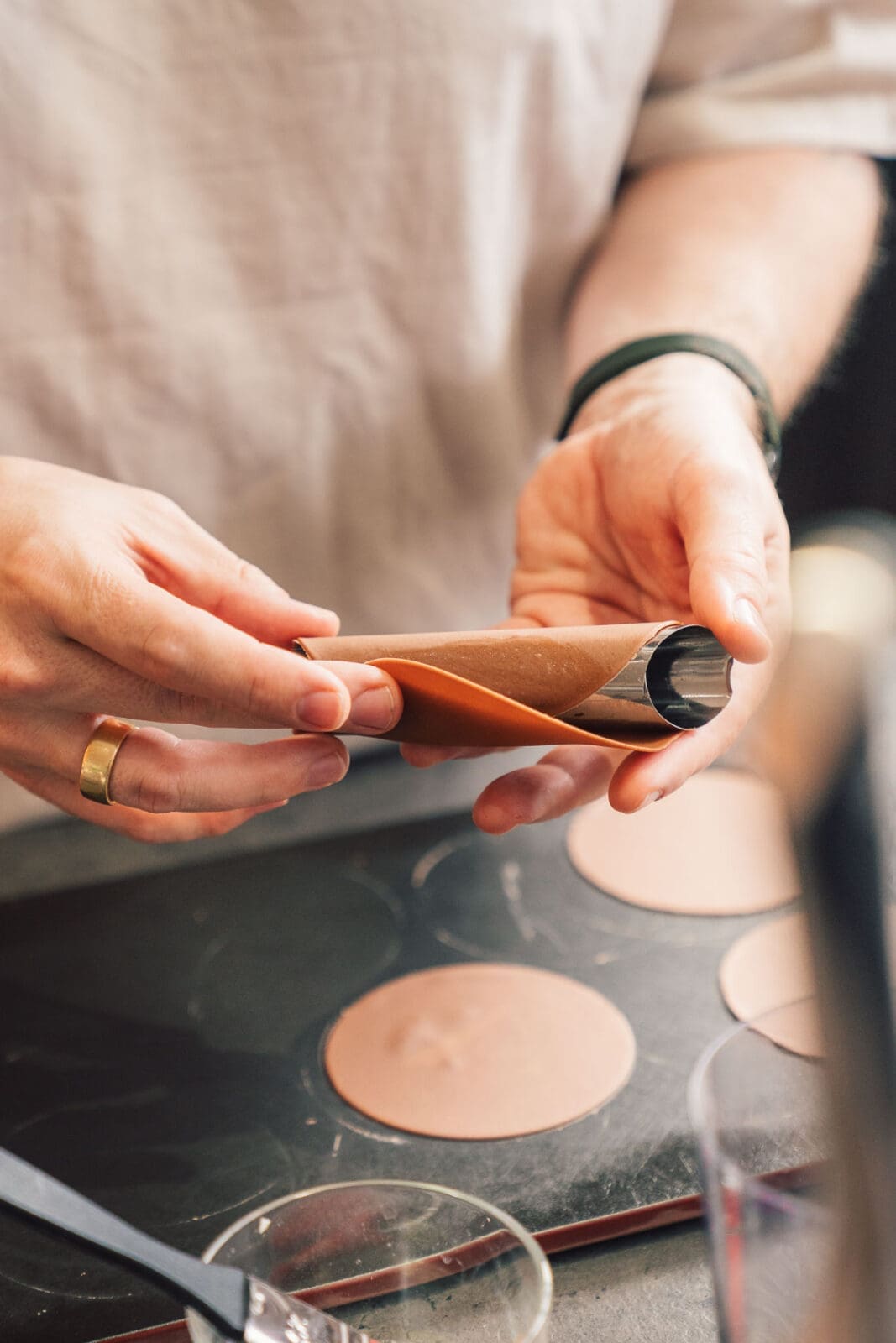Original italienische Cannoli mit Ricotta-Amicelli-Füllung – knusprig, cremig & einfach selbst gemacht 9 Knusprig, cremig, himmlisch! Unsere Cannoli mit Ricotta und Ritter Sport Amicelli holen dir echtes Italien-Feeling in die Küche. Jetzt nachmachen!
