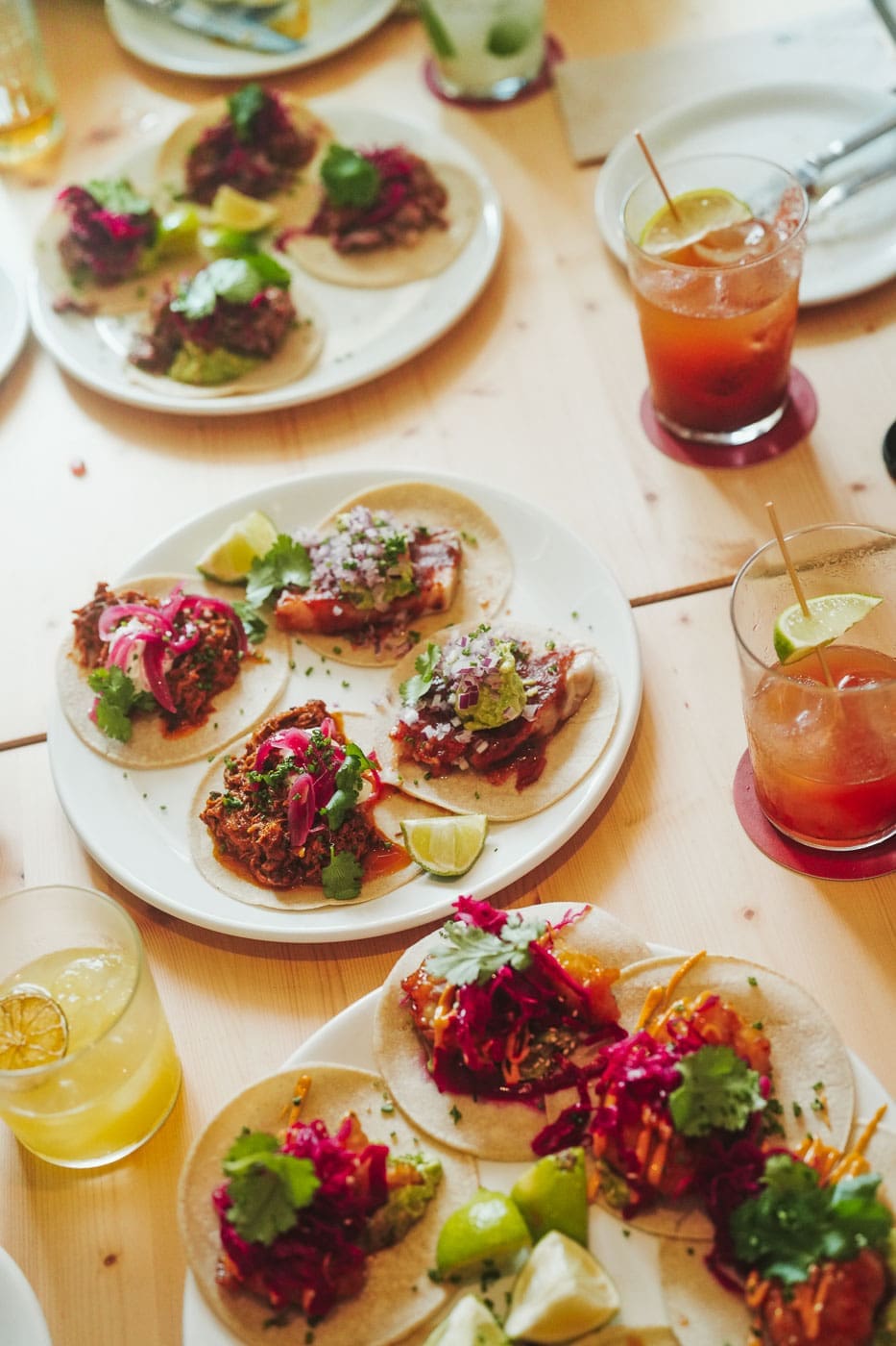 Mallorca2025 032 | Die Mallorca Nebensaison ist so viel mehr als nur Ballermann, Schinkenstraße und Party-Tourismus! Wie ist das bei euch? Habt ihr bei Mallorca auch zuerst die überfüllten Strände und lauten Bars im Kopf? Dann lasst euch von uns auf eine Reise mitnehmen, die euer Bild von der Lieblingsinsel der Deutschen komplett verändern wird. Wir waren nun schon mehrfach dort und haben bei jedem Besuch tiefere Einblicke in die echte und authentische Seite dieser fantastischen Insel bekommen. Und ganz wichtig: Wir reisen immer in der Mallorca Nebensaison!&nbsp;Das ist der Schlüssel, um die versteckten Schätze wirklich zu erleben.&nbsp; Wir zeigen euch unsere persönlichen Geheimtipps für Restaurants, charmante Orte und einzigartige Läden fernab vom Trubel. Jetzt geht's also los mit jeder Menge Genuss und vielen tollen Erlebnissen.