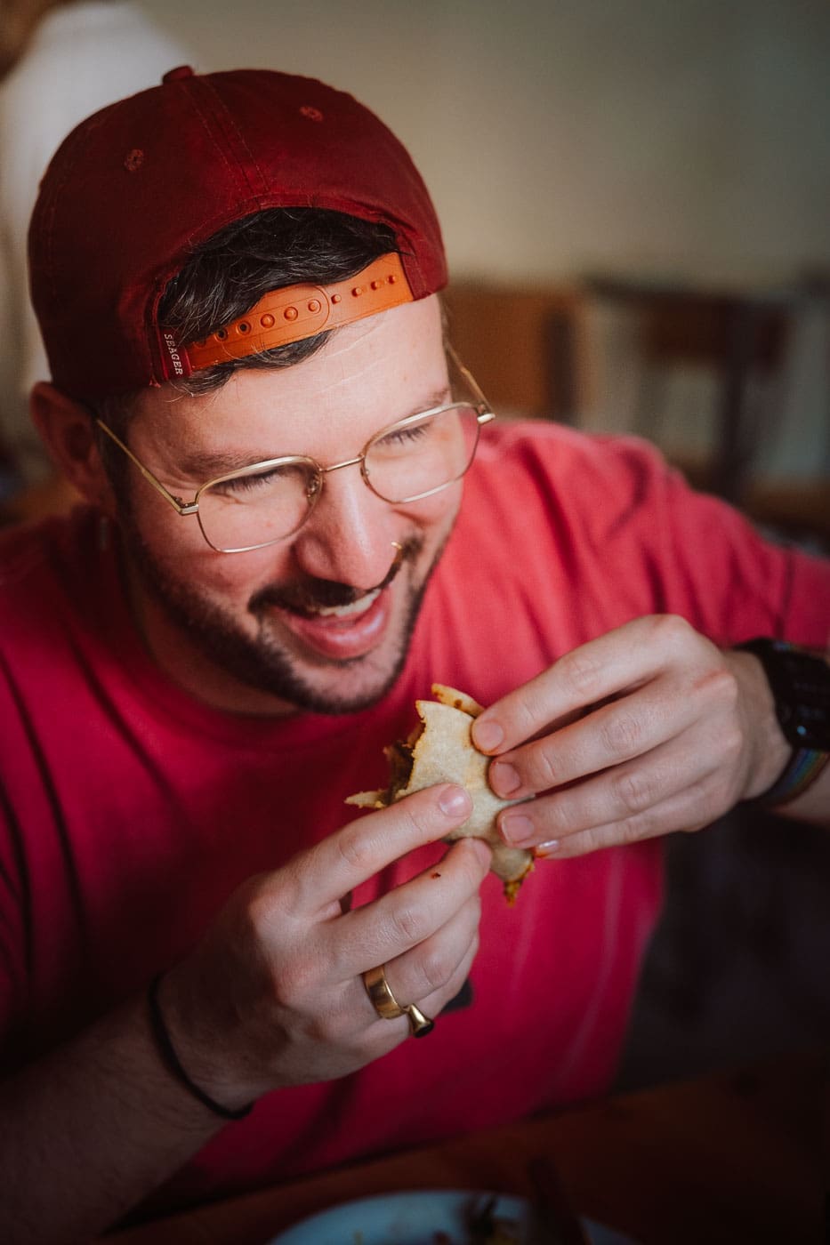 Mallorca2025 045 | Die Mallorca Nebensaison ist so viel mehr als nur Ballermann, Schinkenstraße und Party-Tourismus! Wie ist das bei euch? Habt ihr bei Mallorca auch zuerst die überfüllten Strände und lauten Bars im Kopf? Dann lasst euch von uns auf eine Reise mitnehmen, die euer Bild von der Lieblingsinsel der Deutschen komplett verändern wird. Wir waren nun schon mehrfach dort und haben bei jedem Besuch tiefere Einblicke in die echte und authentische Seite dieser fantastischen Insel bekommen. Und ganz wichtig: Wir reisen immer in der Mallorca Nebensaison!&nbsp;Das ist der Schlüssel, um die versteckten Schätze wirklich zu erleben.&nbsp; Wir zeigen euch unsere persönlichen Geheimtipps für Restaurants, charmante Orte und einzigartige Läden fernab vom Trubel. Jetzt geht's also los mit jeder Menge Genuss und vielen tollen Erlebnissen.