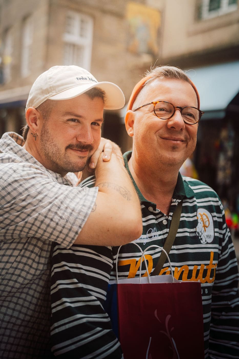 Wir 2 in Saint-Malo beim Shoppen