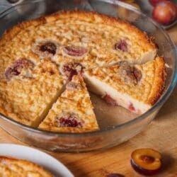 Far Breton Rezept | Französischer Pflaumenkuchen aus der Bretagne 26 Unser Far Breton Rezept. Bretonischer Pflaumenkuchen, mit frischen oder Trockenpflaumen in Armagnac. Saftig, simpel, zum Verlieben.