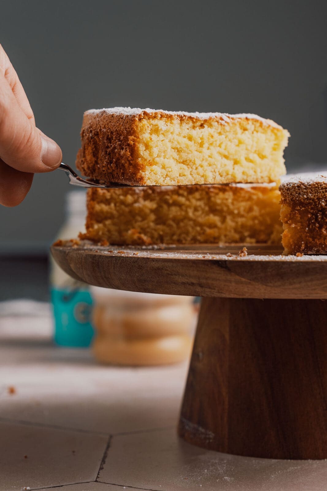 Unser perfektes Tarta de Santiago Rezept | Spanischer Mandelkuchen ohne Mehl 2 Tarta de Santiago Mandelkuchen 5 | Vergiss, was du über Mandelkuchen weißt! 🤯 Wir haben ein Tarta de Santiago Rezept kreiert, das nicht nur saftig ist, sondern auch komplett ohne Mehl auskommt. Ein Stück Spanien für eure Kaffeetafel!