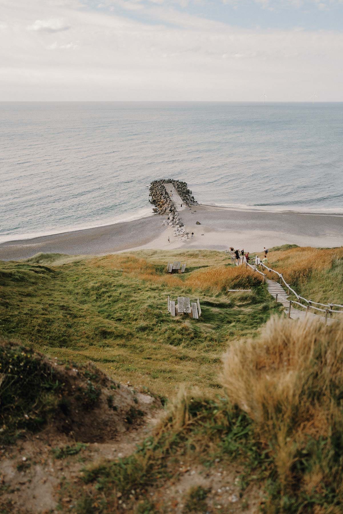 Herbstlicht über der Nordsee – Dänemarks Nordwestküste zeigt sich im Spätsommer von ihrer ruhigsten Seite.