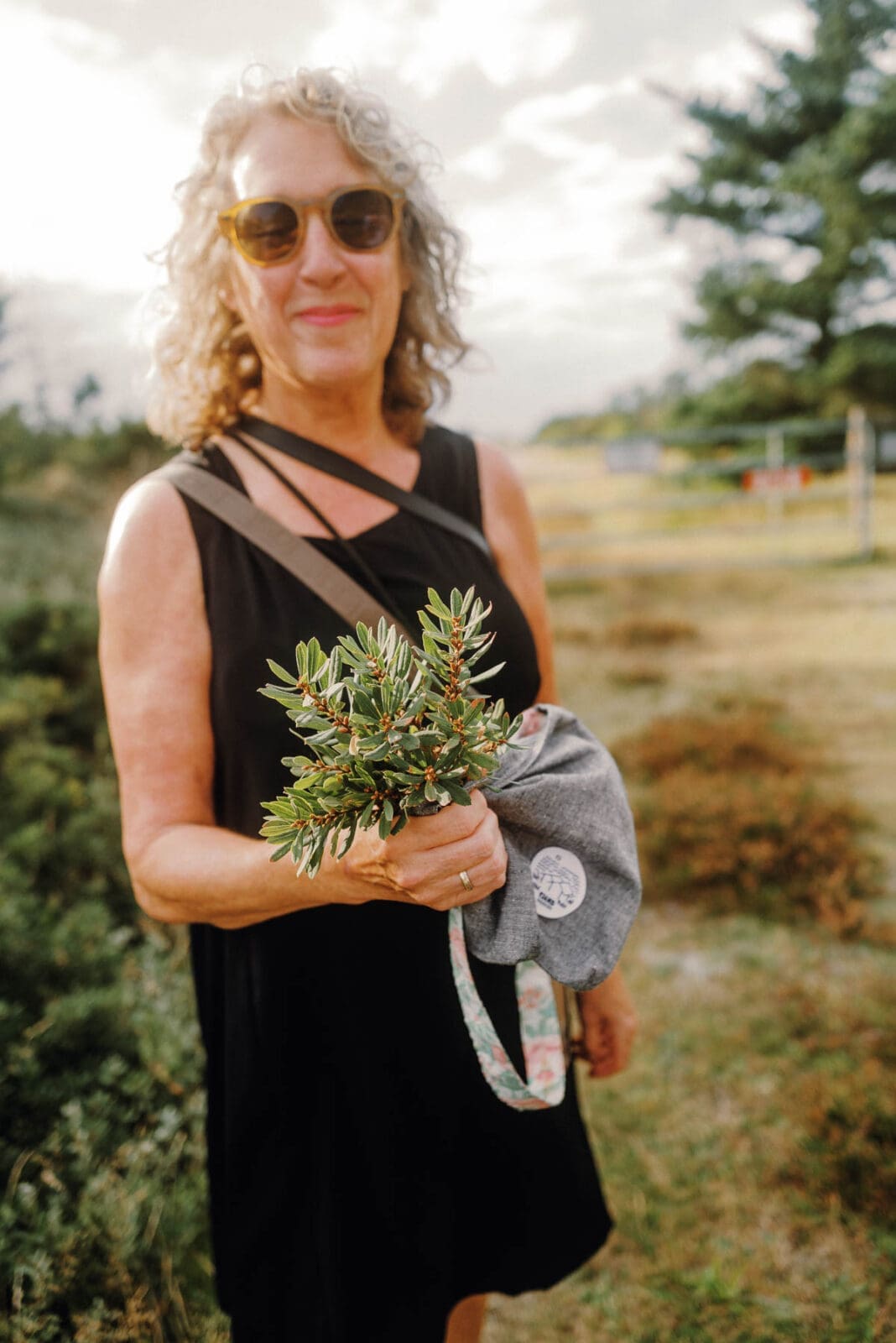 Entspannter Moment an Dänemarks Nordwestküste – weite Dünen, Nordseeluft und das Gefühl von Ruhe im Spätsommer.