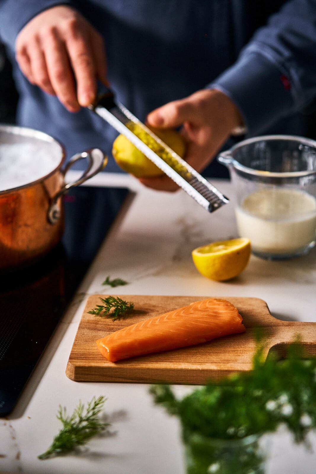 Pasta al Limone mit Lachs und cremiger Zitronensauce