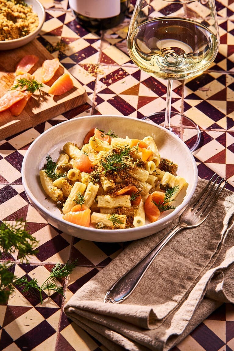 Pasta al Limone mit Lachs und cremiger Zitronensauce