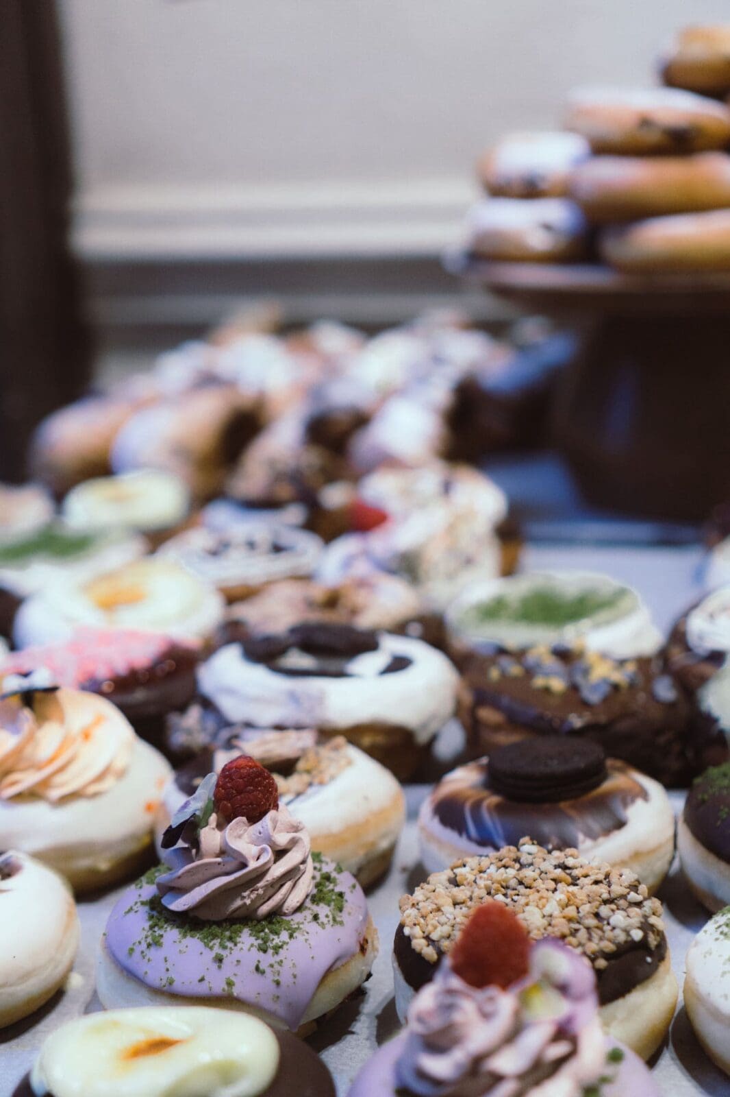 Barcelona Food Guide: Unsere Lieblingsorte in unserer Lieblingsstadt 27 Törtchen-Auslage in der Patisserie Bubó im Born, Barcelona